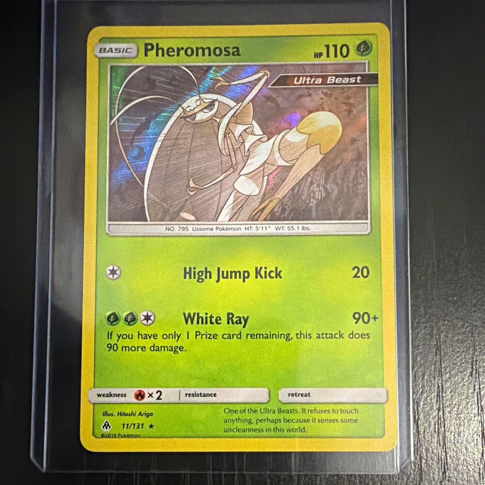 Pokemon Pheromosa 11/131 SM-Forbidden Light Holo Rare Ultra Beast 110 HP Eng